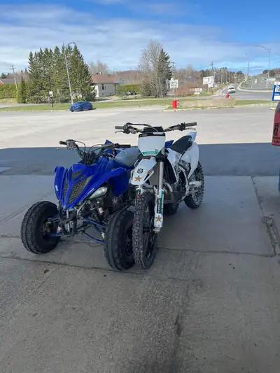Le 4roue c’est un Yamaha raptor 700r 2020 le moto cross c’est un Husqvarna Fc 450 2024 texte (418) 7...
