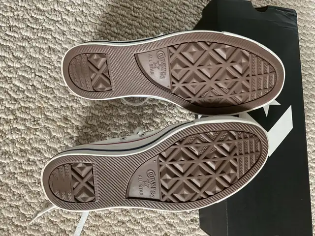 Converse snickers  in Men's Shoes in Cambridge - Image 4