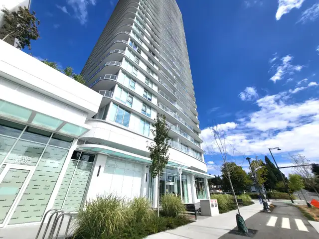 Georgetown One | 26th Floor SE Corner | 1 Bed / 1 Bath