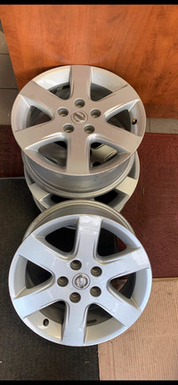 3 used like new Alloy rims (Alloy Wheels) fit Nissan Altima 16” 