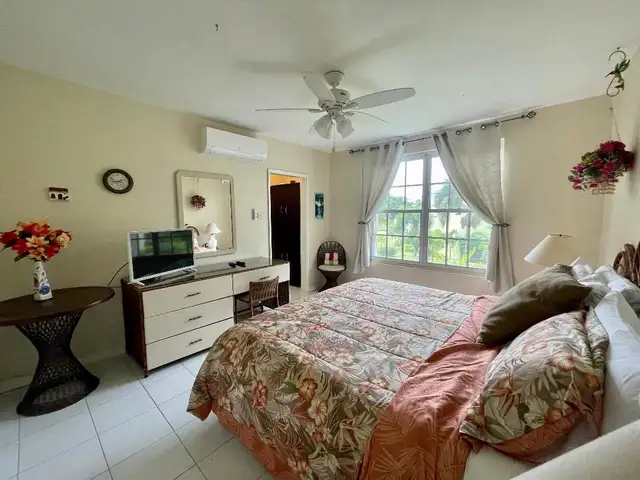 Comfortable Seaside Home Away from Home! in Jamaica in Canada - Image 3