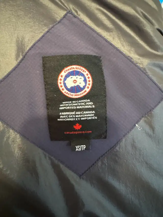 Canada goose Alison coat in Women's - Tops & Outerwear in Charlottetown - Image 7