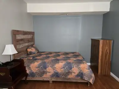 Basement room for rent , free wifi,have own kitchen including kitchen utensils , have own laundry ma...