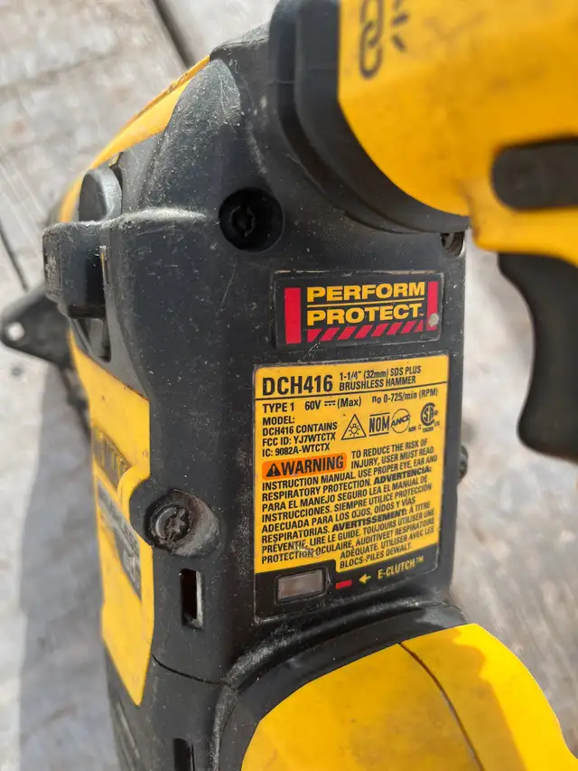 DeWalt Flexvolt Hammer Drill in Power Tools in Mississauga / Peel Region - Image 4