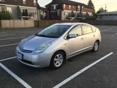 Specs: -Exterior Grade: 6/10 -Interior Grade: 7/10 -075,700 km -1.5 L power split hybrid gas engine...