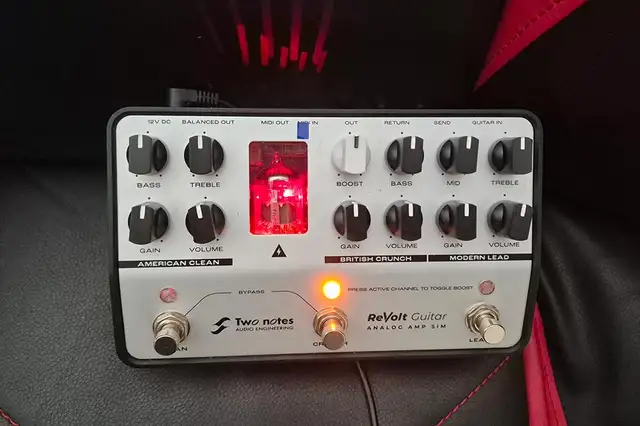 Two Notes ReVolt Guitar Tube Amp Pedal in Amps & Pedals in City of Toronto - Image 3