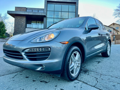 REDUCED $5,000 PORSCHE CAYENNE S V8 400 HP Low Kms NO ACCIDENTS