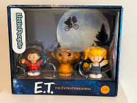 BNIB Set. Fisher Price Little People E.T. (Extra Terrestrial)