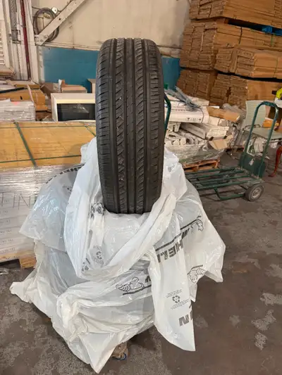 Like new cooper motomaster all seaosn tires 225 65 17 10/32 or 95% tread made in 2023 cost $1200 new...