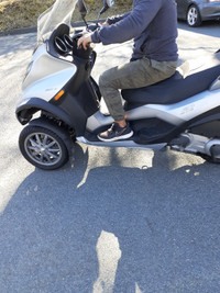 Vespa Piaggio Mp 250 motor scooter