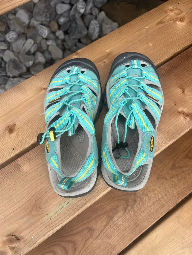Keen Sandals in Women's - Shoes in Banff / Canmore - Image 2