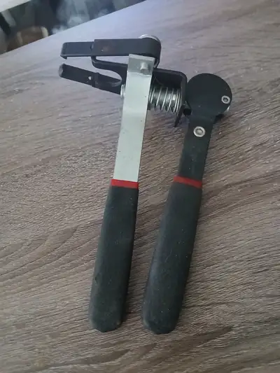 Valve spring removal tool please call or text 905-975-0818