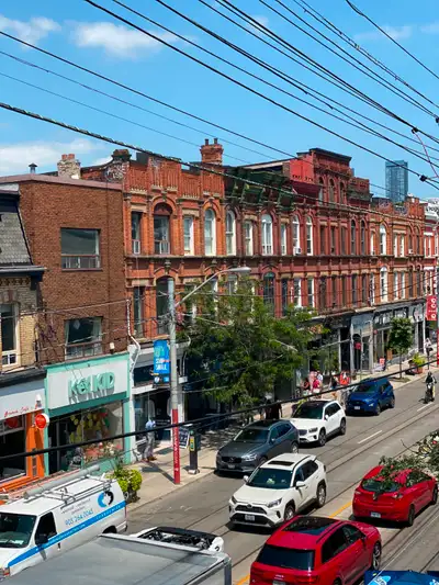 3 Beds-Private Balcony-Queen&Euclid