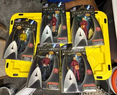 Star Trek Action Figures for Sale New in package Stvital area pickup $5 each