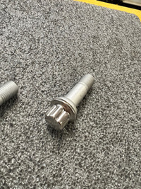  Mercedes ML 350 Lug nuts  and other models listed   