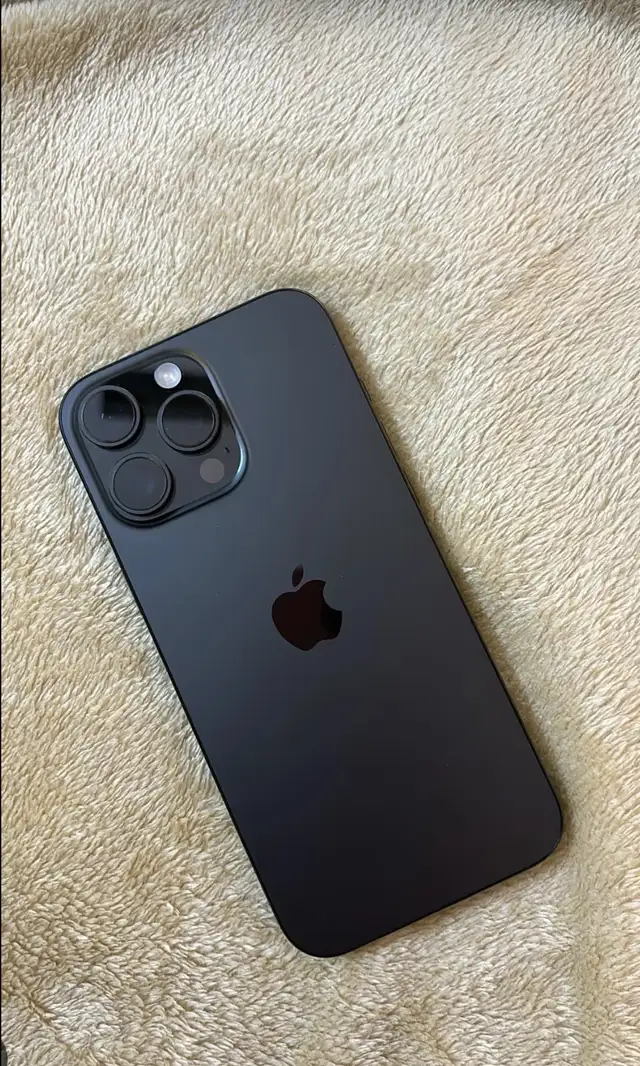 iPhone 16 Pro Max 512gb in Cell Phones in Thunder Bay - Image 2