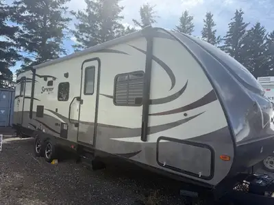 2016 Forest River Surveyor 291BHSS – Excellent Condition, Bunkhouse Layout If you’re looking for a c...
