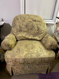 Ethan Allen Charlotte Swivel Chair