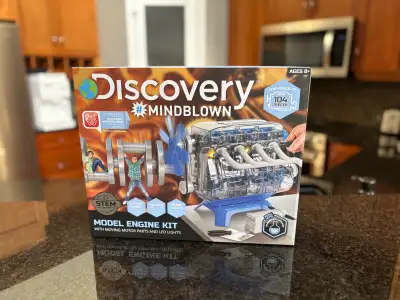 Brand New Factory Sealed Discovery Mindblown Model Engine Kit - Includes Moving Motor Parts & LED Li...