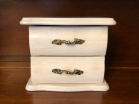 white wooden musical jewellery box