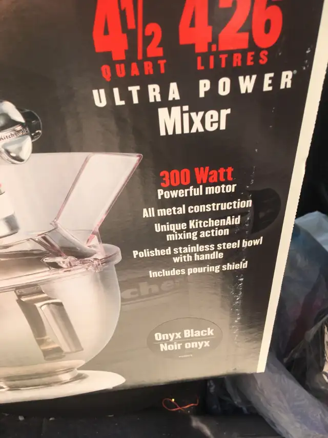 NEW BLACK  KITCHENAID 4.5 QUART 300 WATT STAND MIXER in Processors, Blenders & Juicers in Mississauga / Peel Region - Image 3