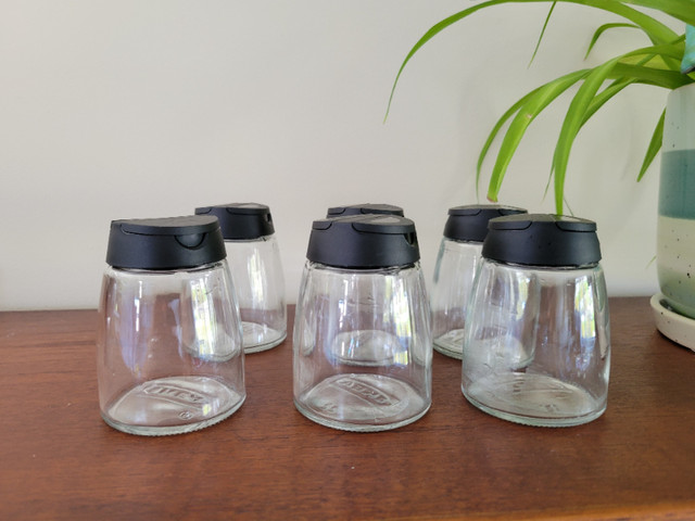Ikea 365+ IHARDIG Spice Jars – Glass and Plastic – Set of 6 in Kitchen & Dining Wares in Cole Harbour - Image 2