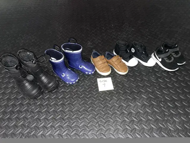 Kids Shoes - Sizes 6, 7, 9 (Please read description) in Kids & Youth in St. Albert - Image 3