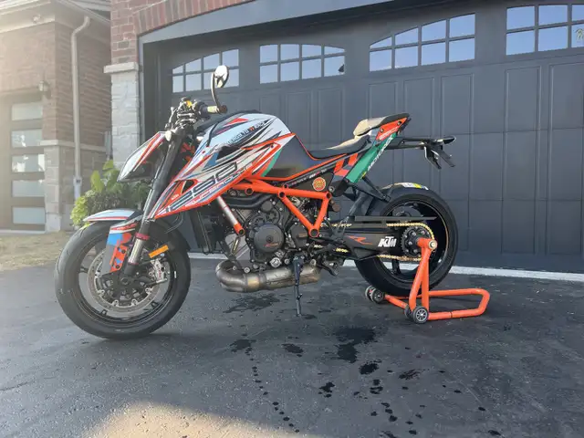KTM 1290 Super Duke R 2020 in Sport Bikes in Sherbrooke - Image 6