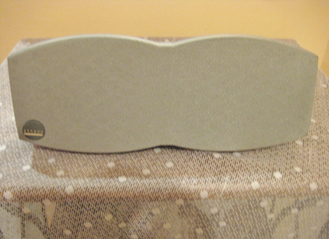 Good Quality Compact Athena Center Speaker w/ Mount Micra (MC) in Speakers in Ottawa - Image 3