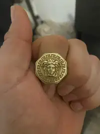 Medusa 18K gold ring 