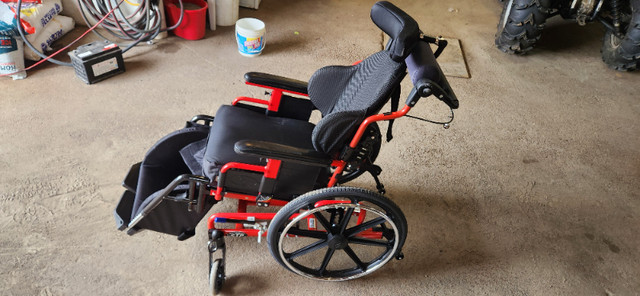 Supertilt Plus Dynamic Wheelchair in Health & Special Needs in Thunder Bay