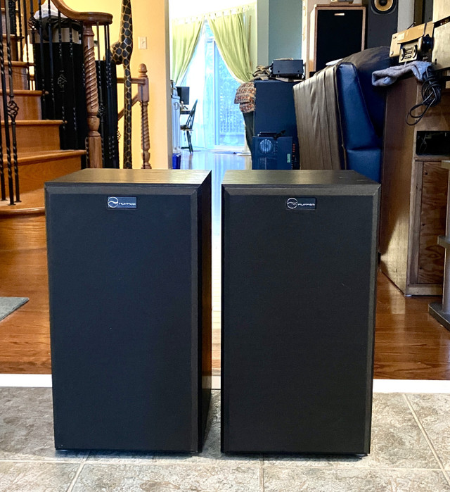 Large, High-End Nuance Advantage Bookshelf Speakers in Speakers in Ottawa - Image 4