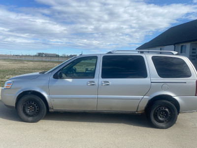 Chevrolet uplander Lt