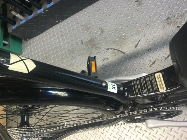 EVO eBKE E5000 brand new 700c Ebike in eBike in City of Toronto - Image 4