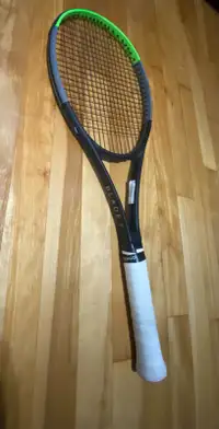 Raquette de tennis Wilson blade v7