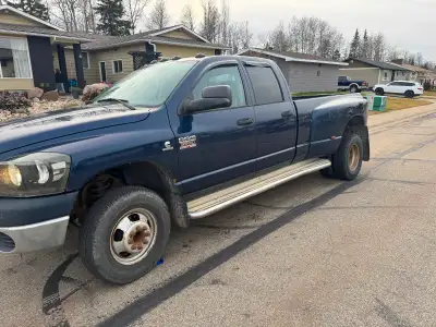 I have a dodge ram 3500 for sale. As you can see from the pictures the box will need to be replaced....
