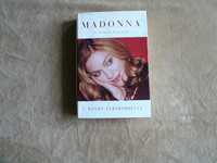 Madonna An Intimate Biography by J Randy Taraborrelli 2001