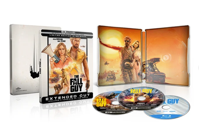Limited Edition Steelbook with two 4K disks: Extended Cut and Theatrical Version, Blu-ray disks and...