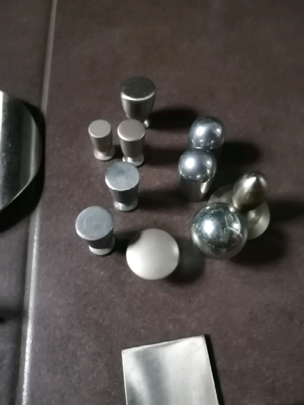 Lot de poignées différentes in Other in Sherbrooke - Image 8