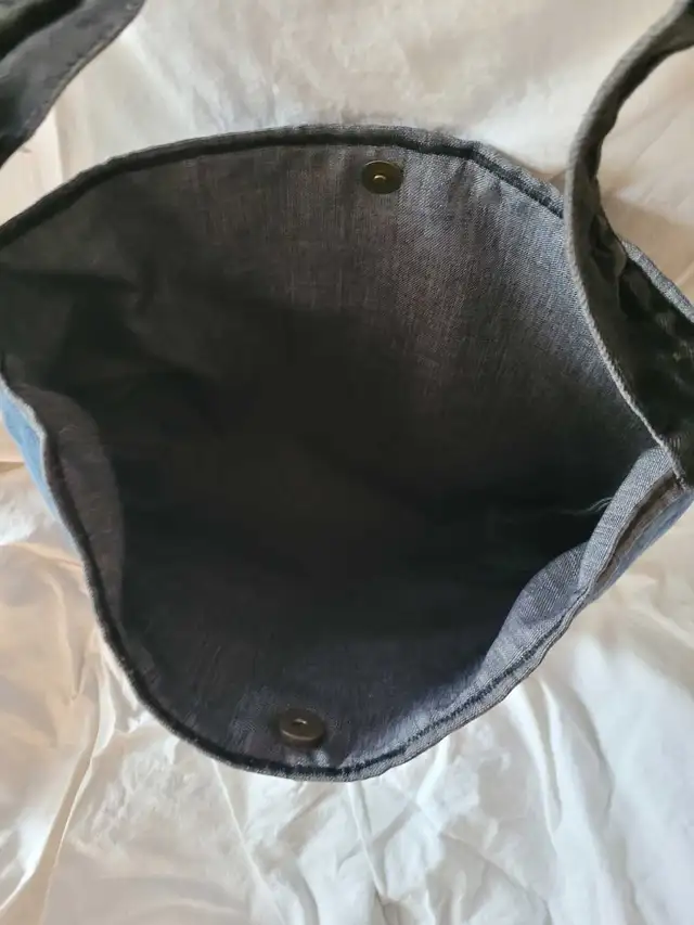 Harley Davidson Purse in Women's - Bags & Wallets in Sudbury - Image 4