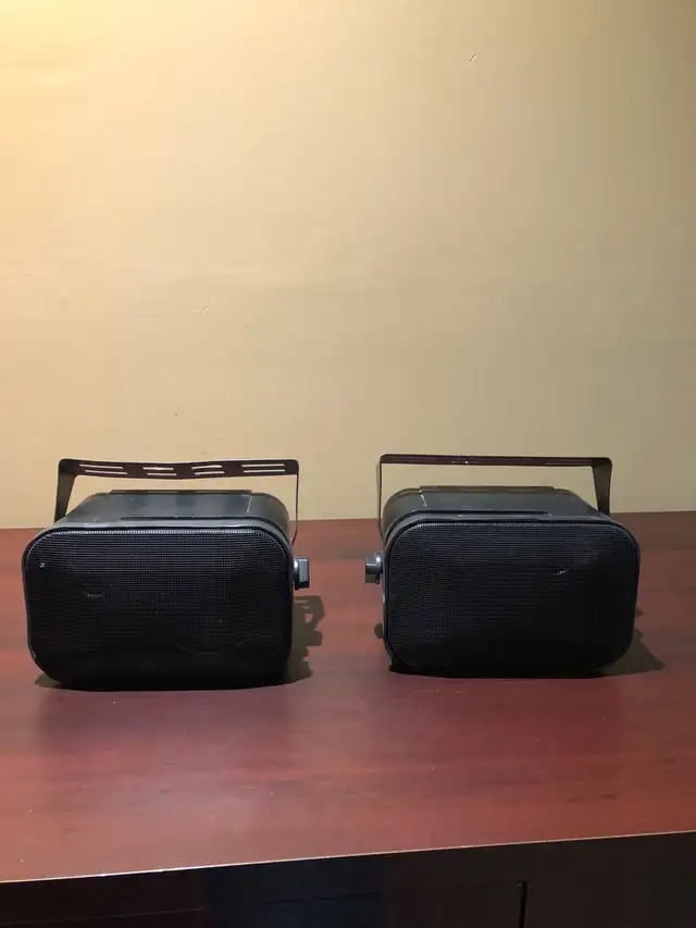 Speakers in General Electronics in Oakville / Halton Region - Image 3