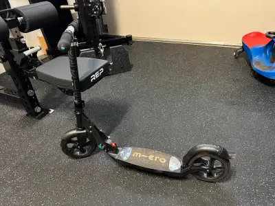 In great condition. Very lightly used.