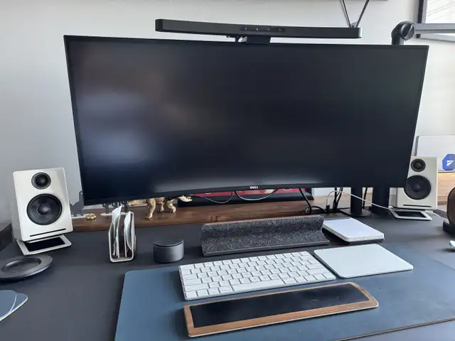 Dell Ultrawide U3419W 34-inch Curved Monitor IPS in Monitors in Markham / York Region - Image 2