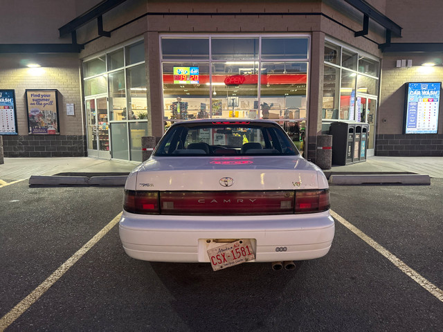 1992 Toyota Camry V6 in Cars & Trucks in Lethbridge - Image 4