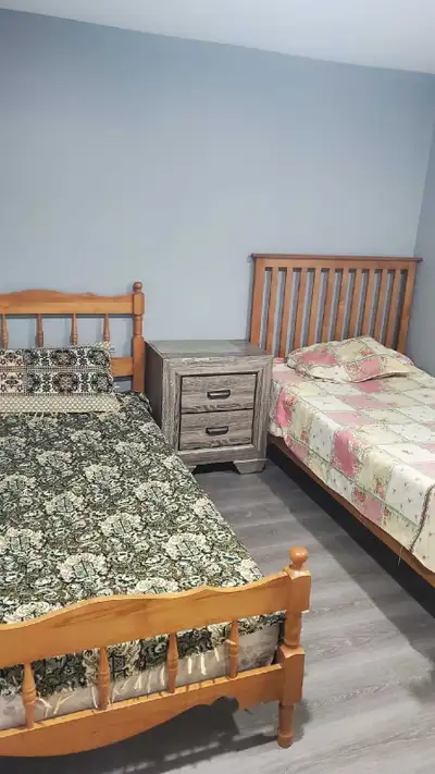 NEWLY RENOVATED BASEMEMT APARTMENT 1 BEDROOM IN SHARING AVAILABLE FOR RENT IMMEDIATELY, GIRLS ONLY ,...