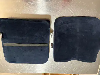 Dual-purpose - designed to work both as a comfortable seat cushion pillow and as a lower back suppor...