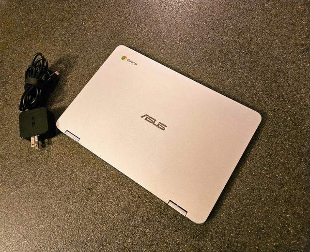 Chromebook Asus Flip C302 12.5" intel dans Portables  à Ville de Montréal - Image 3
