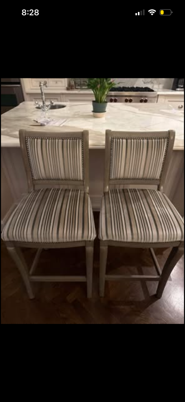 KITCHEN COUNTER STOOLS in Chairs & Recliners in City of Toronto - Image 2