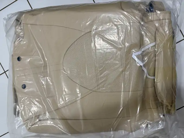 Toyota Highlander 2020–2025 Seat Covers – Beige – 7 Seater in Other in Kitchener / Waterloo - Image 9