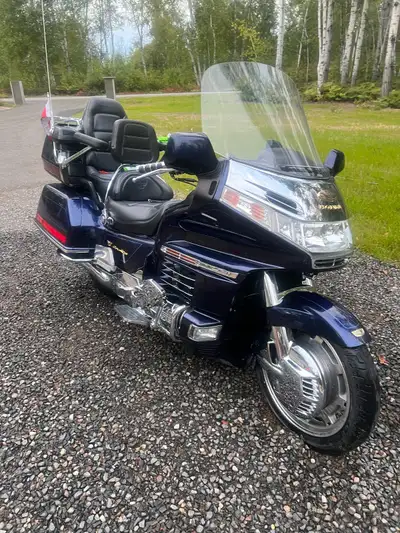 Honda Goldwing Gl 1500 model 2000 25y anniversary The motorcycle is in perfect condition, stored alw...